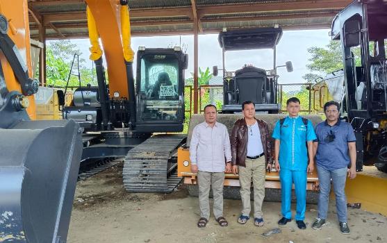 Guna Menunjang Kinerja Pemerintah, PUPR Datangkan 3 Unit Alat Berat, Suhardiman Minta Kerja Ekstra